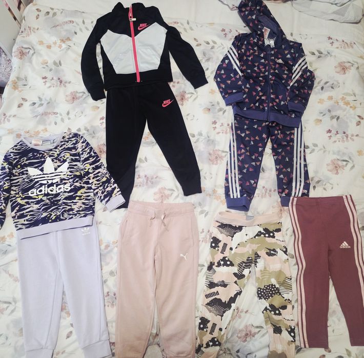 Екипи,якета и обувки за 3-4години момиче