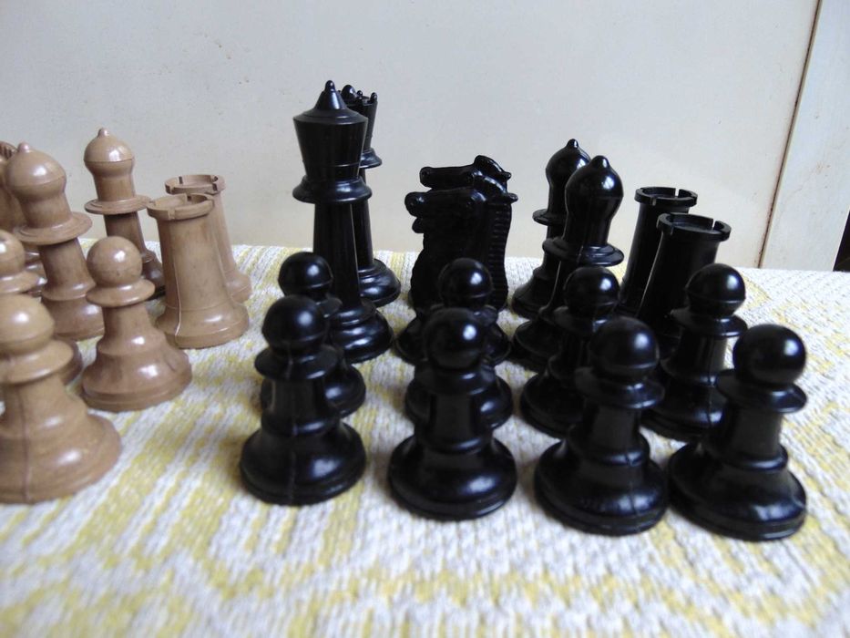 Бакелитови фигури за шах
