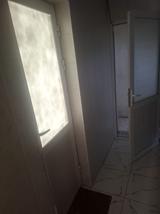 Юнус обод райони 1 хона  этаж 3 4 этажка уй сотилади срочно узимники