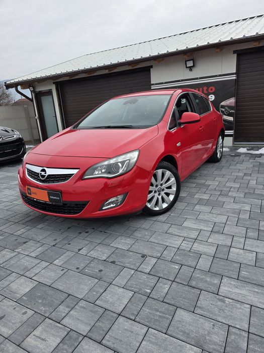 Opel astra an 2011 aeroport 5 posibilitatea rate trasport gratuit