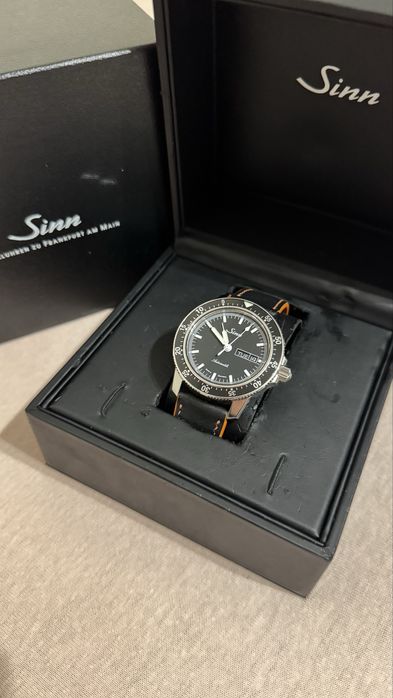 Sinn 104 St Sa I – Ceas pilot automatic day-date safir AR 20 bar 41mm