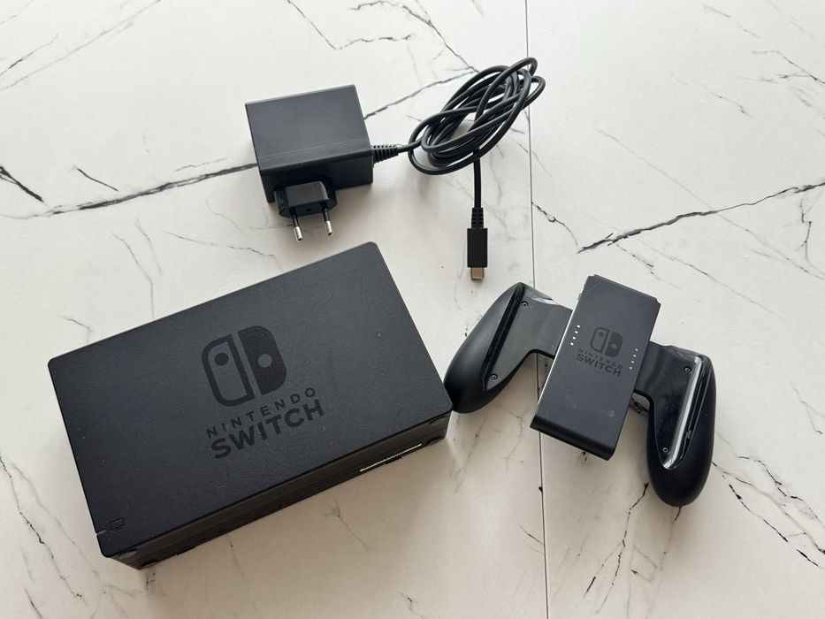Nintendo Switch V2 Modat ca nou + card 128 gb
