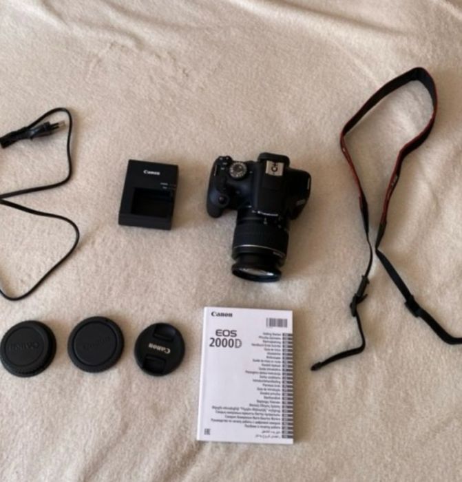 камера Canon EOS 2000D