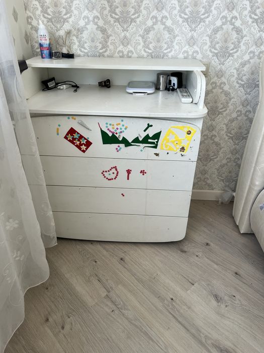 Отдам комод  юбесплатно