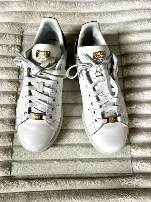 Adidas Stan Smith alb cu floricele negre