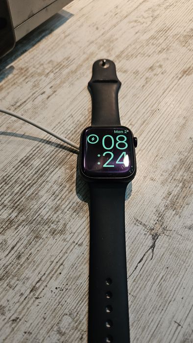 Apple watch 8 45mm
