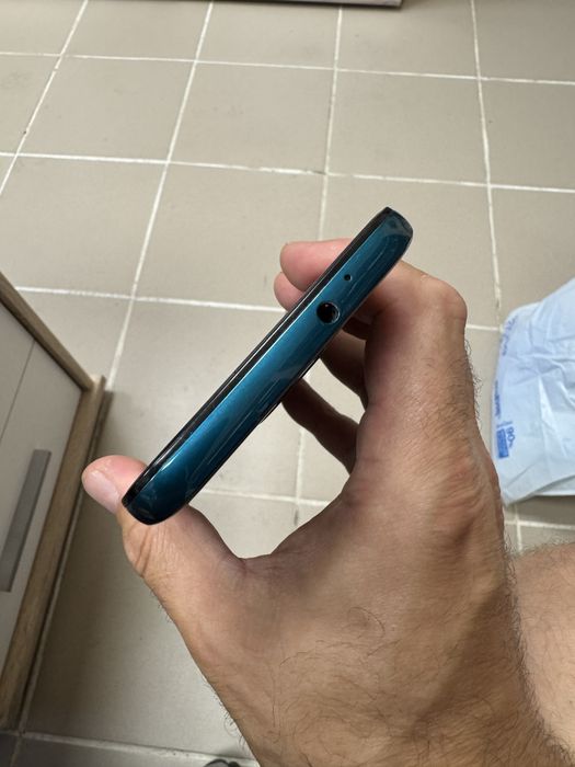 Motorola Moto G9 Play 64gb - отличен