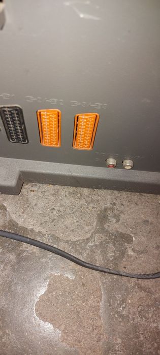 Vind sau schimb TV SONY fabricat in Spania , 70 cm