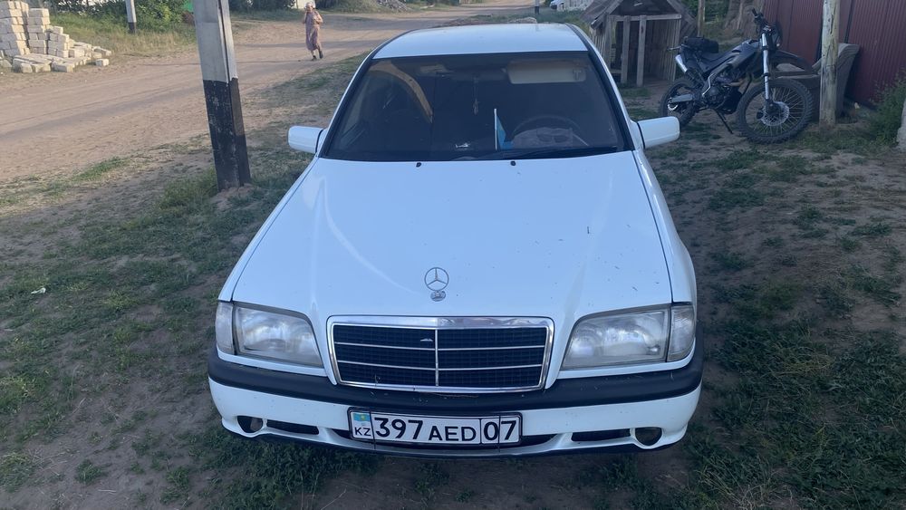 Mercedes- Benz W202
