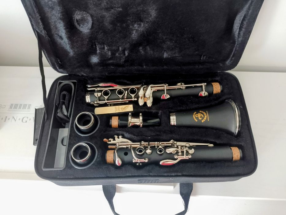 Vând Clarinet Scorpion