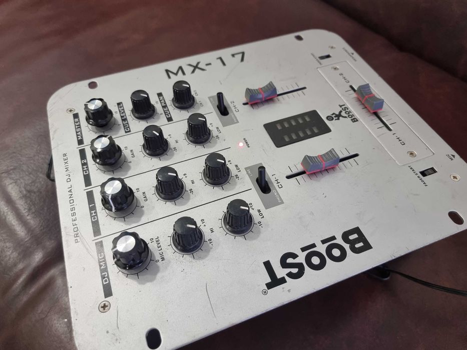 Професионален DJ миксер Boost, MX-17.