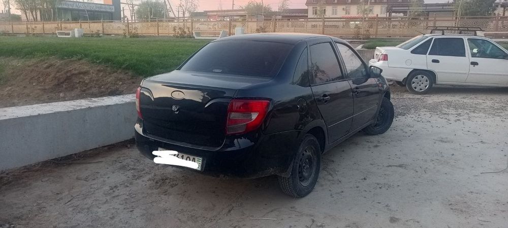 Yurib turgan moshina xolati yaxshi