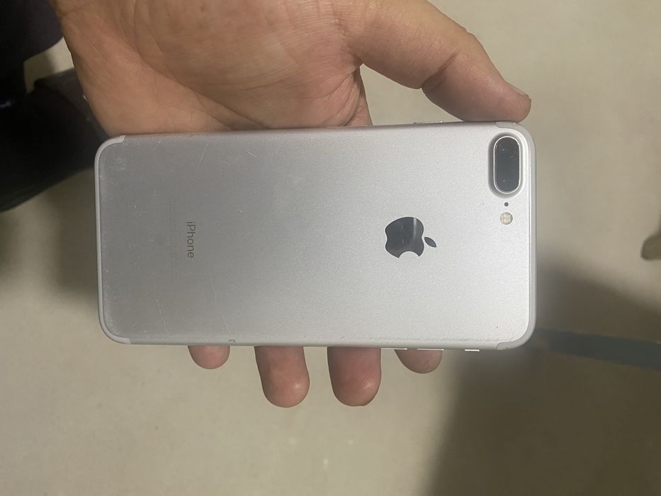 Ayfon 7 plus 128gb 100%