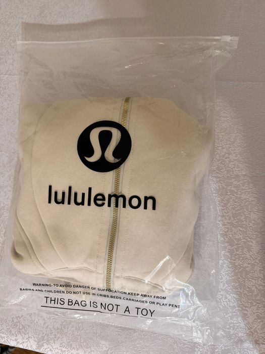 Суитчър Lululemon размер 4 US