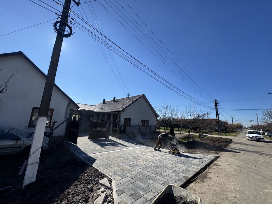 Amanajare curti cu pavaj