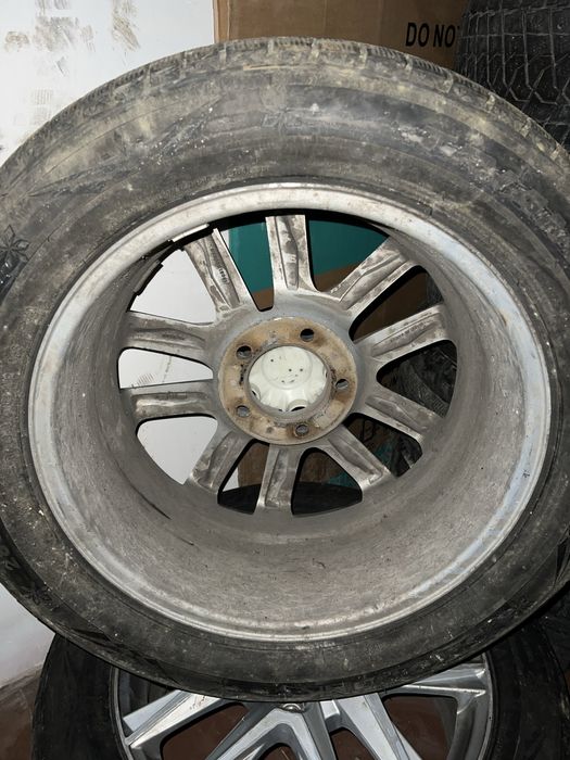 Продам диски с шинами 285/50/20