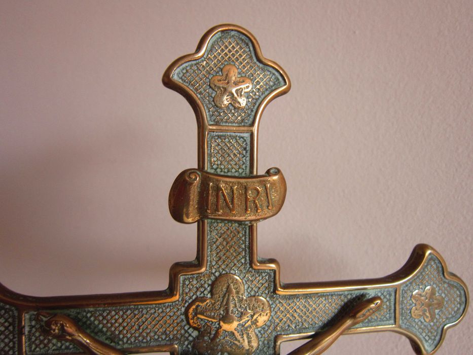cadou deosebit rar alama aurita crucifix/cruce vintage colectie Franta