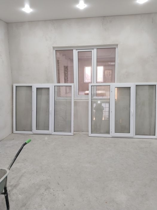 2 окна. Продаю.170 ширина,высота 140.