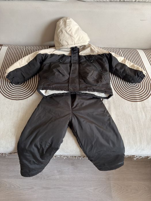 Детский костюм (куртка и комбенизон)