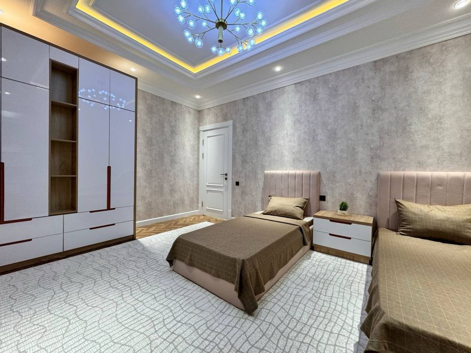 Ул, Чехова-Новостройка! Сдается новая 4-х комнатная квартира в центре!