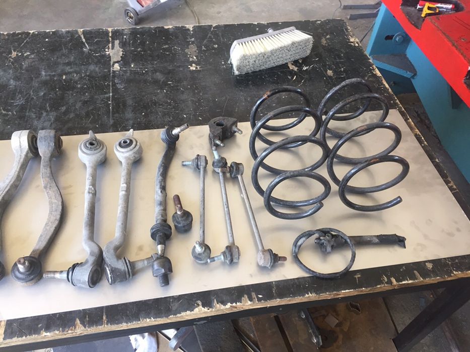 Части за бмв и водна помпа