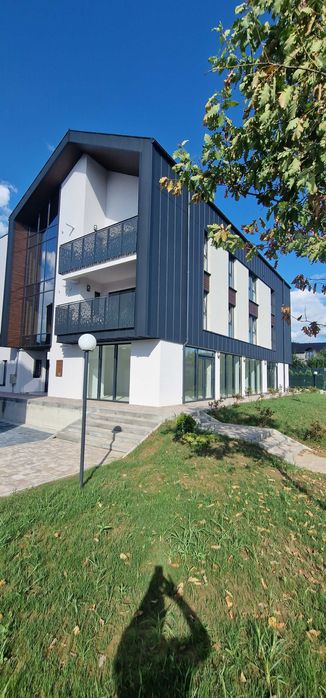 Spatii de închiriat pretabil birou sau alte activități!