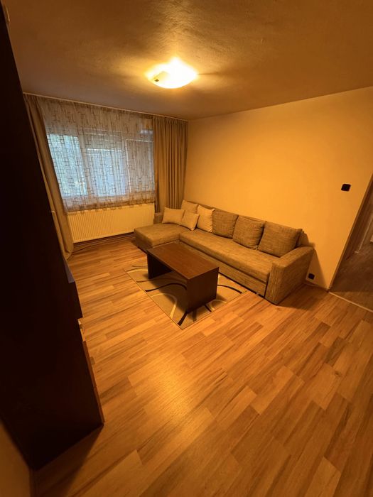 Inchiriez apartament cu 3 camere in zona bd. Cetatii