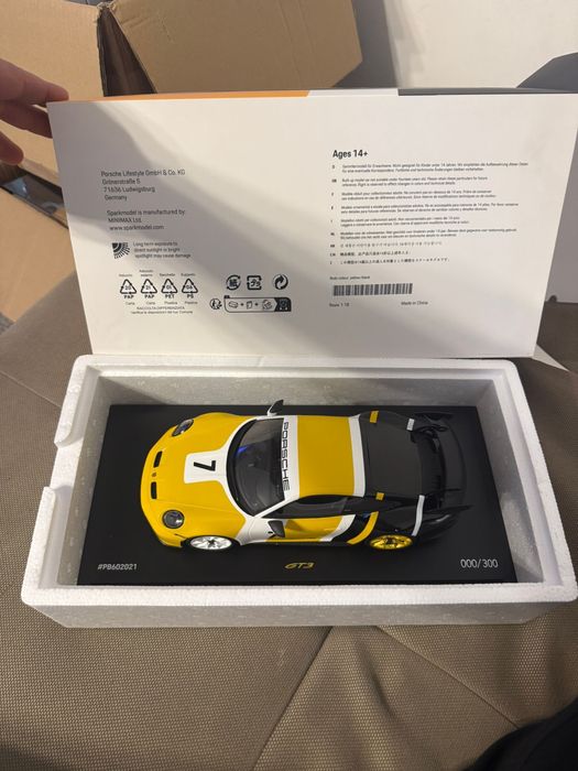 Macheta Spark 1:18 Porsche 911 Gt3 7 Sonderwunsch Noua