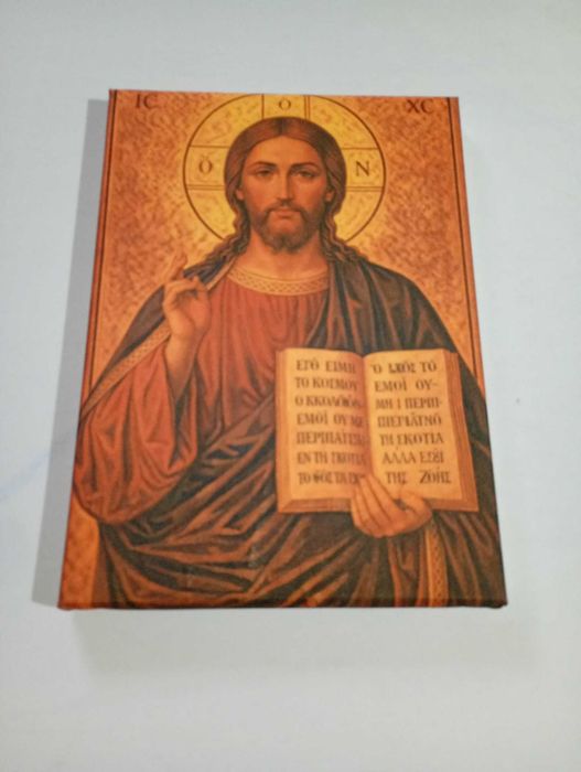Icoane Ortodoxe Premium pe Canvas   Lumină și Sfințenie Căminului Tău!