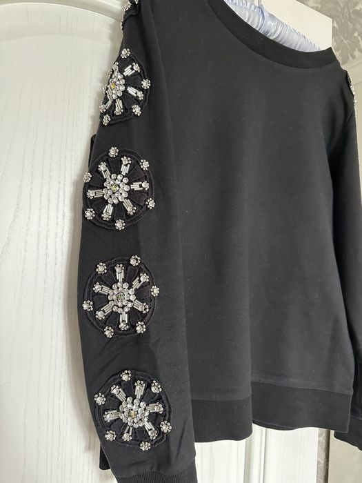 Нарядные свитшоты