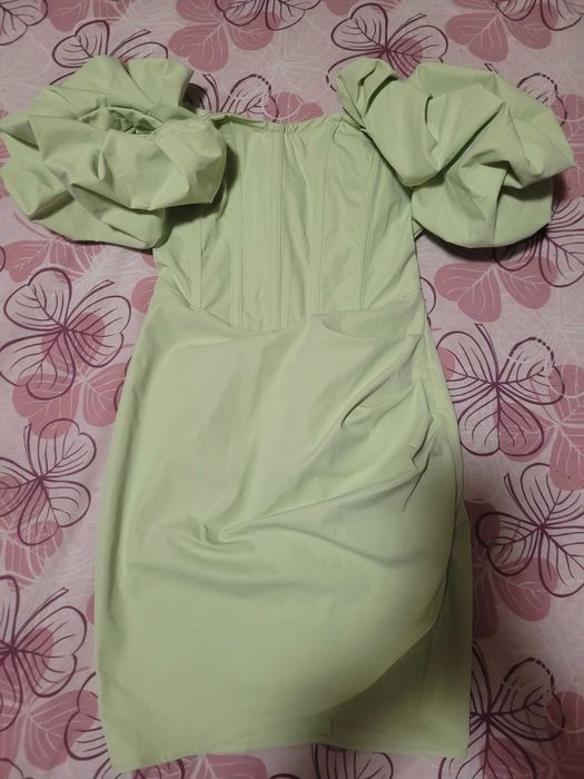 Кукленска рокличка в розово и секси зелена