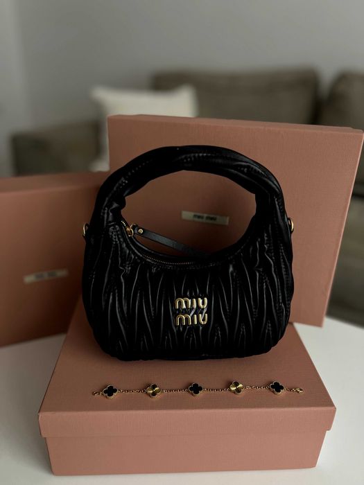 Дамска чанта – МIU МIU + подарък гривна