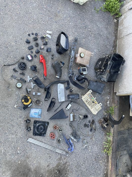 Мазда 3 по запчастям