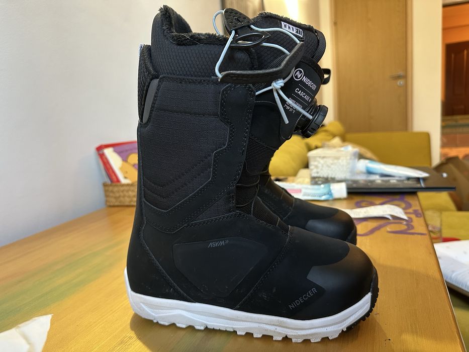 Boots Snowboard Nidecker Cascade W Black EU 37/US 6.5