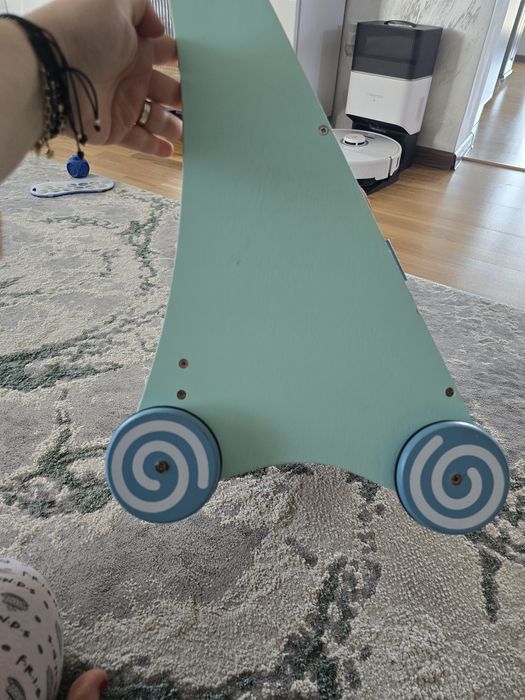 Antemergator de lemn