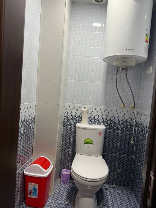 73kv. 3 xona 3 etaj 5 etajli dom yevro remont. mebel texnikalari bln