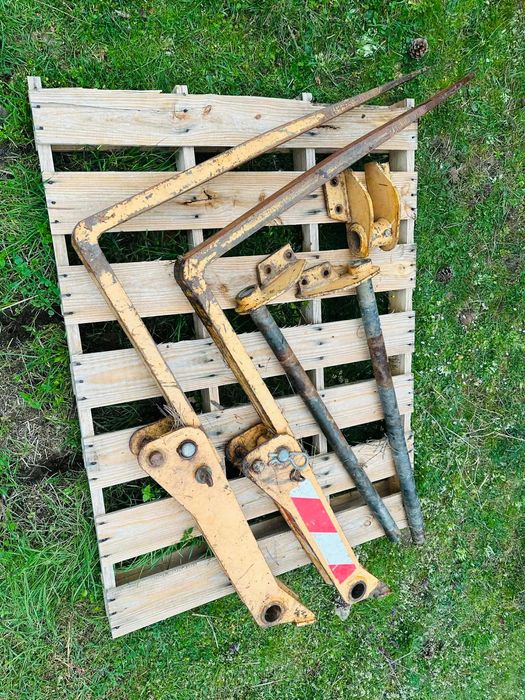 Палетни вилици за багер New Holland