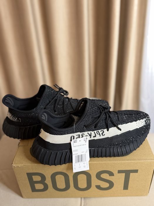 Adidas Yeezy Boost 350 V2 Black White – NOI – 350 lei