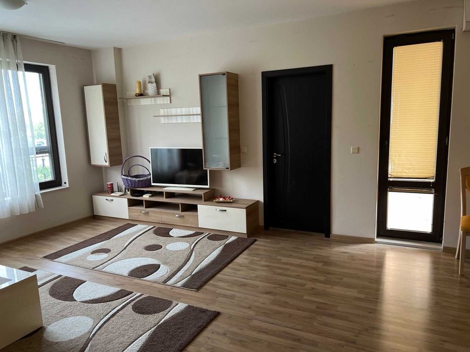 Ексклузивно! Ключ в агенцията! Тристаен апартамeнт в Супер Център!