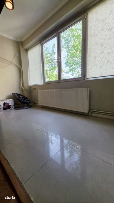 Vanzare 3  camere Universitate cu centrala proprie