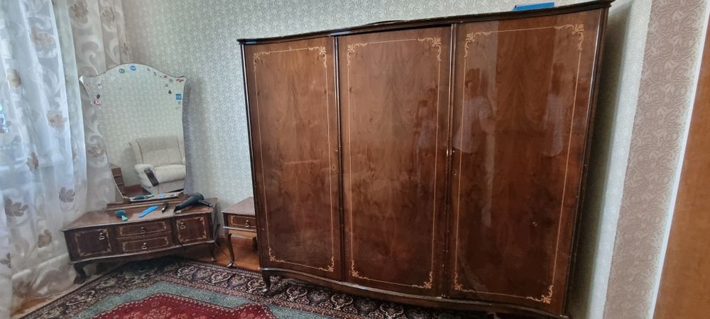 Продам мебель и шкафы