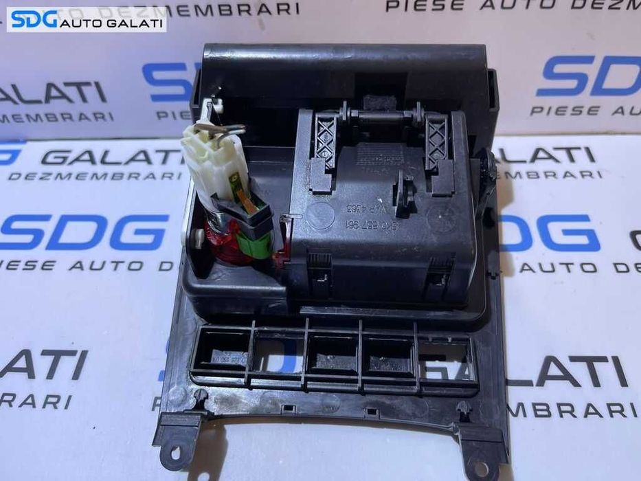Scrumiera Completa cu Bricheta VW Golf 6 2008 - 2013 Cod 5K0863475A 5K0857961  [L9232]