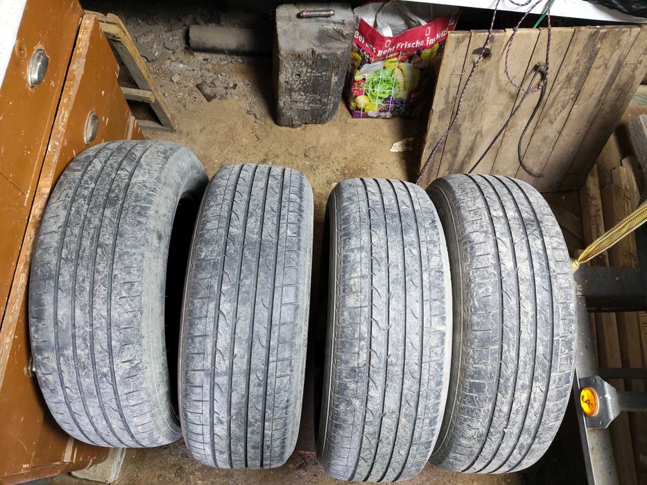 Продам летние шины Bridgestone