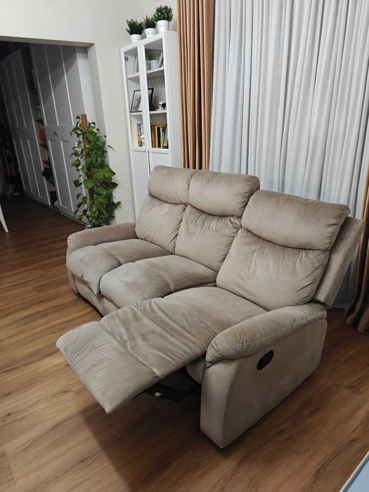 Canapea cu recliner Mobexpert Louis, 3 locuri, stofa, crem