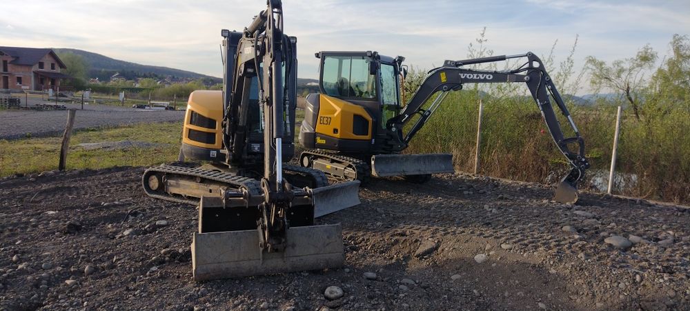 Buldo - Inchiriez sau execut lucrari cu excavator 4 t