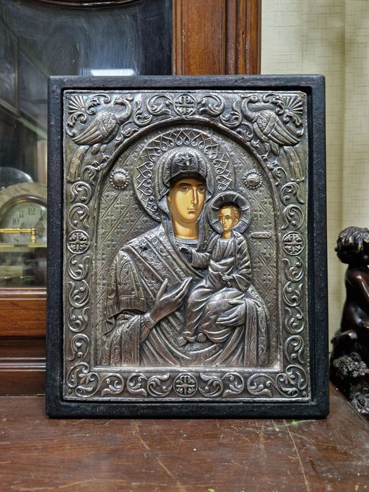 Прекрасна антикварна сребърна икона със сертификат