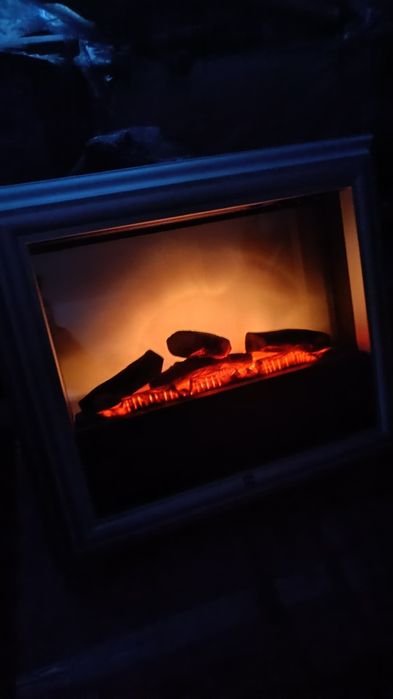 Електрическа декоративна камина