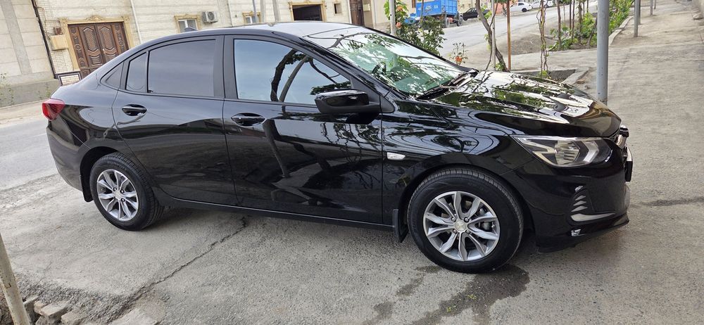 Chevrolet Onix 2023 — 2