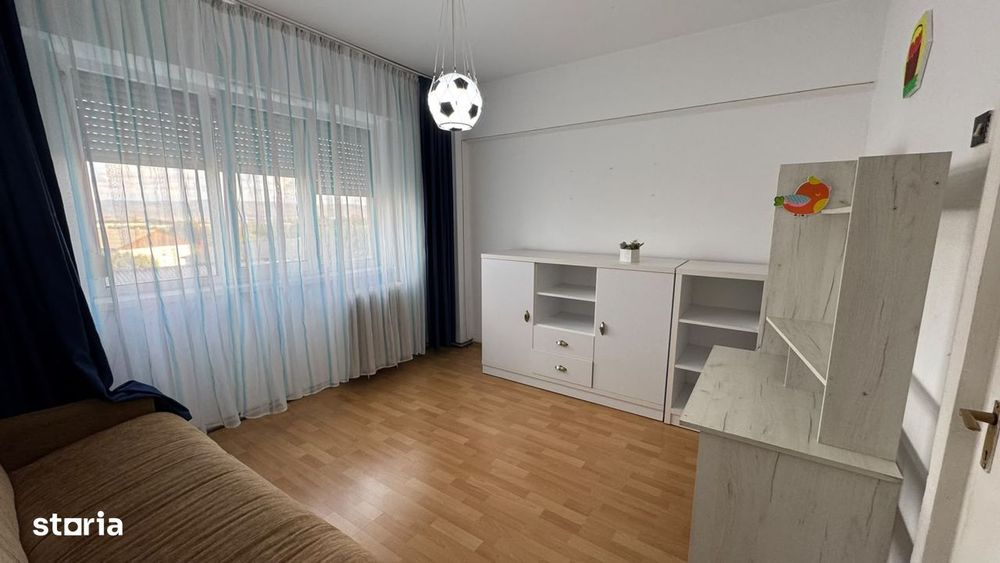 Apartament 3 camere decomandat-Orizont-Letea
