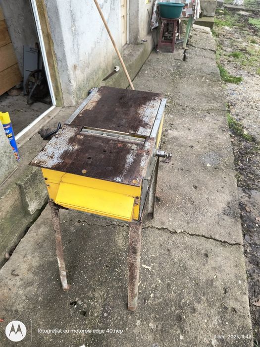 Abric rusesc fara accesorii